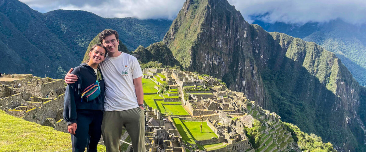 Sacred Valley + Machu Picchu Tour 2 Days