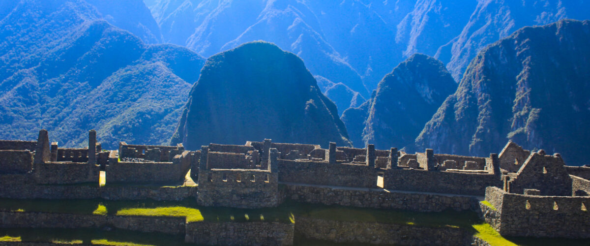 Sacred Valley + Machu Picchu Tour 2 Days