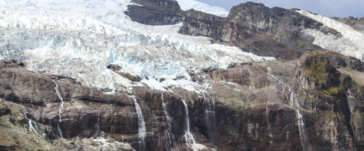 Ausangate Trek And Rainbow Mountain  4 Days / 3 Nights
